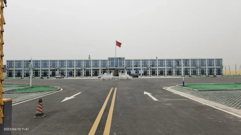 Front elevation of the Shengli Oilfield modular living camp