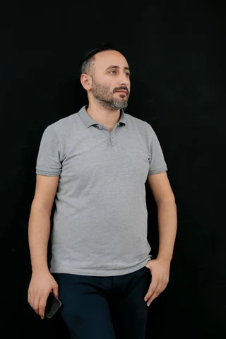 Illustrative stock portrait; not a verified photograph of the quoted customer